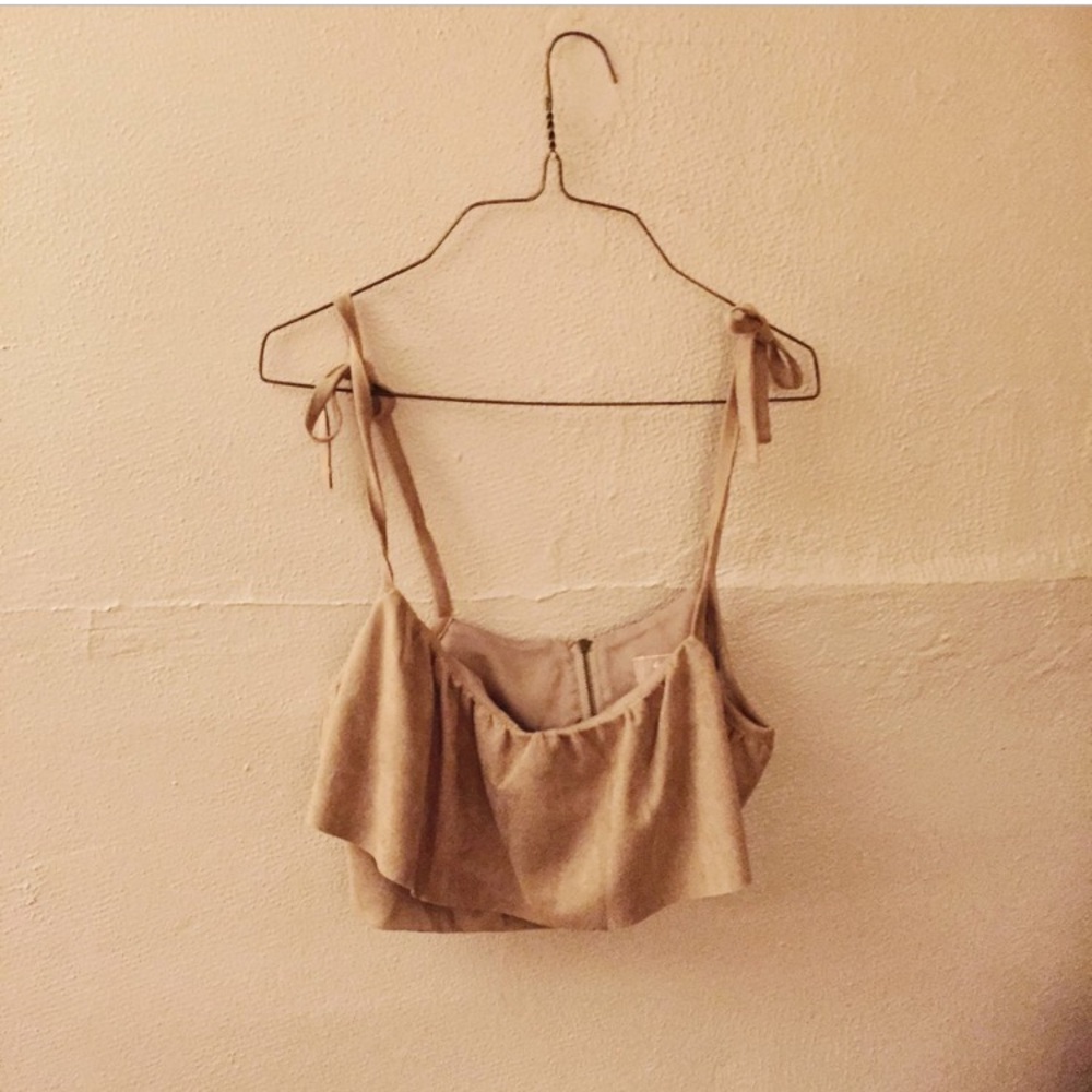 Honey salon by foppish suede bow crop top