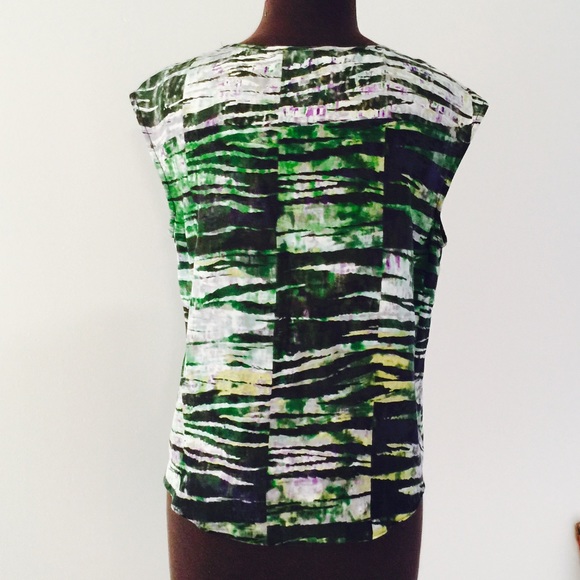 ❗️SOLD Nordstrom 100% Silk Top MSRP $108 - Picture 4 of 5