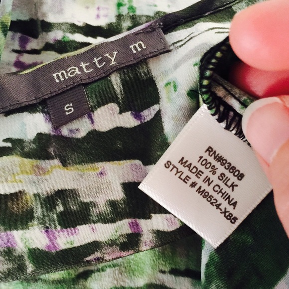 ❗️SOLD Nordstrom 100% Silk Top MSRP $108 - Picture 5 of 5