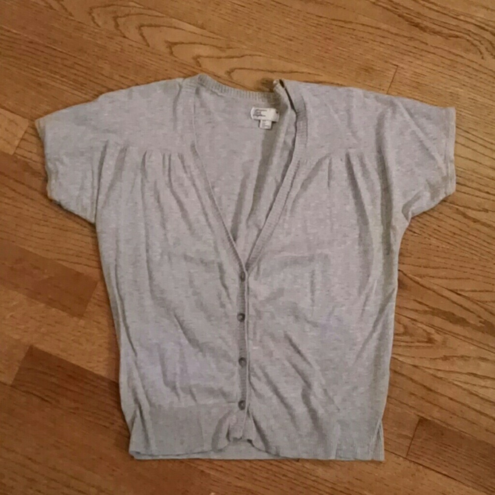 Lightweight sweater