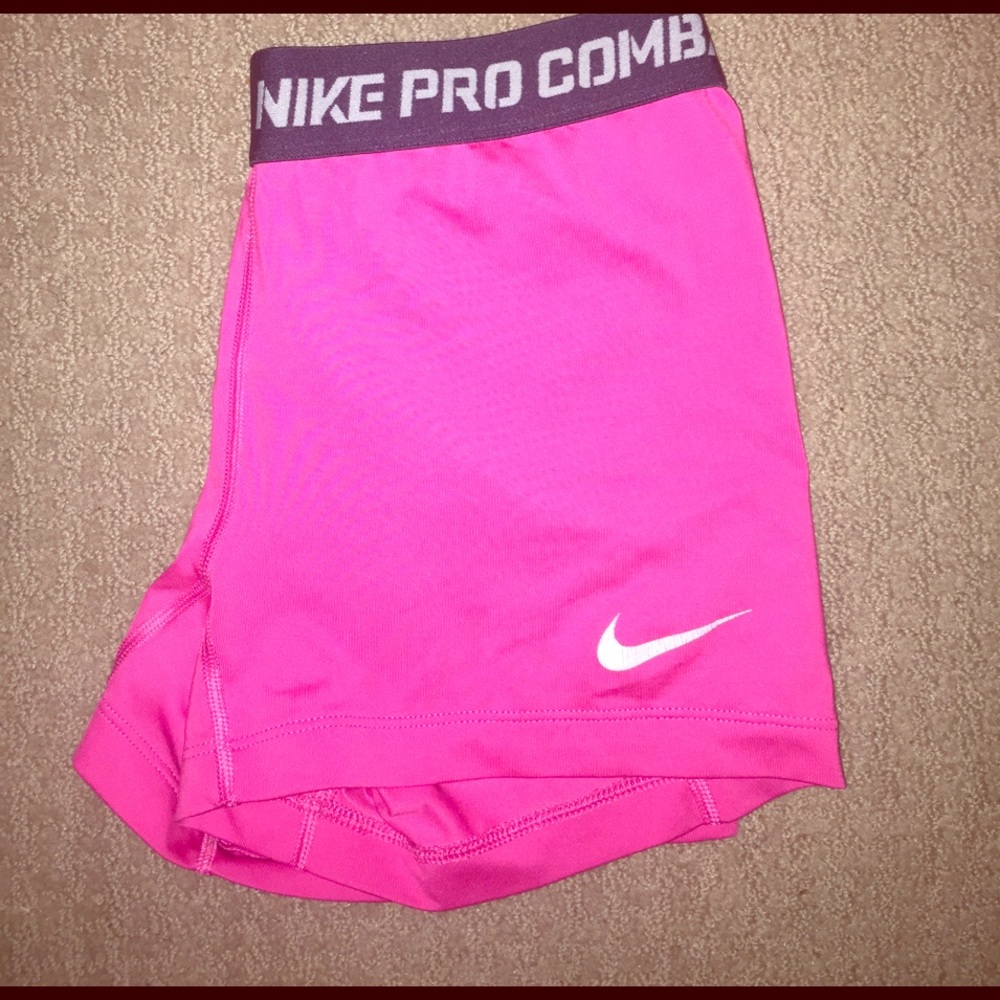 Women's pink Nike pro spandex