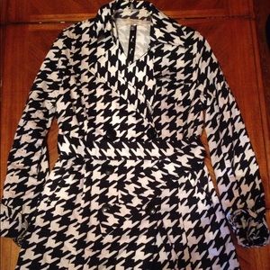 Houndstooth trench coat