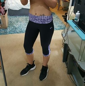 Under Armour Crops SIZE Large