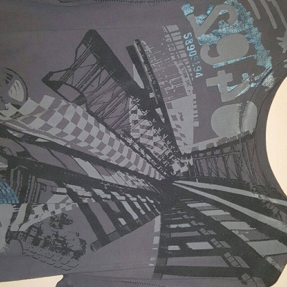 Decree t-shirt - Picture 2 of 2