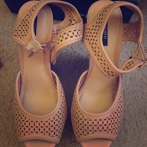 Forever 21 high wedges💋