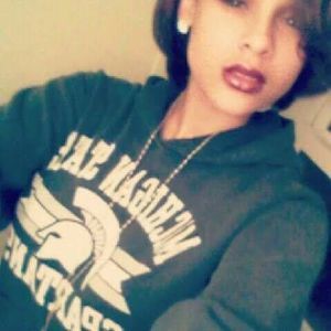 Meet your Posher, Angelia