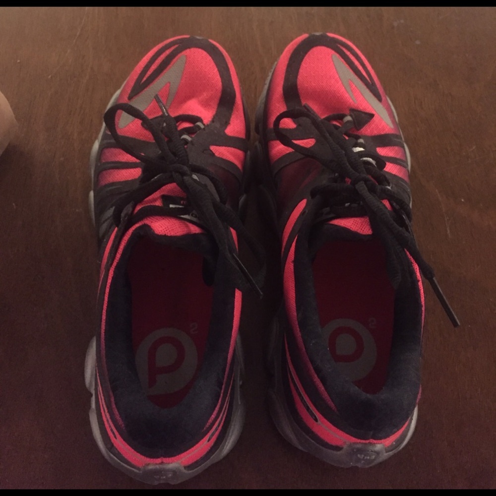 Hot Pink Brooks Running Shoes