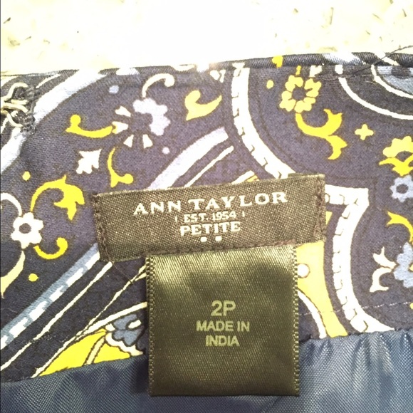 Gorgeous Fall Ann Taylor pencil skirt - Picture 4 of 6