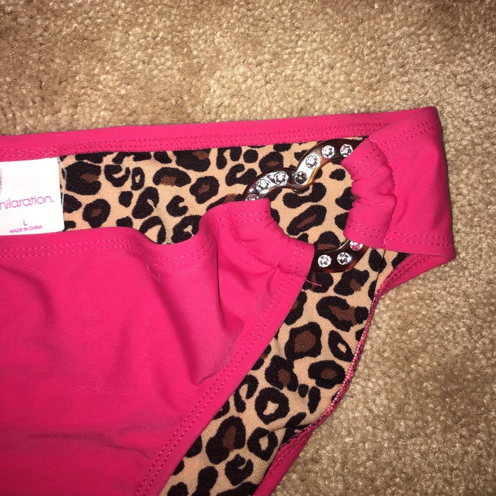 Two piece bikini - Picture 2 of 3
