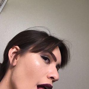 Meet your Posher, Isabela