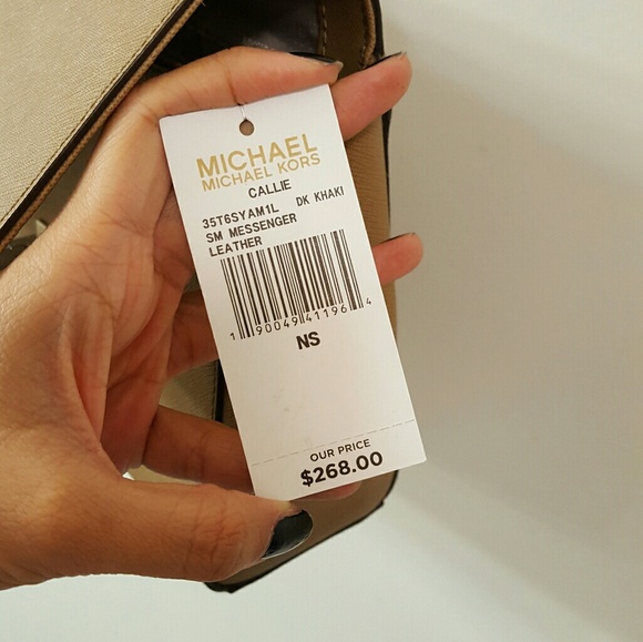 Michael Kors crossbody purse - Picture 4 of 7