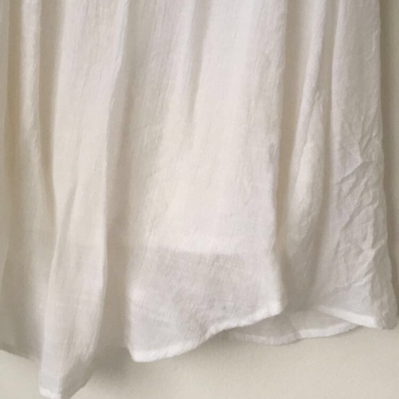 White dress - Picture 3 of 4