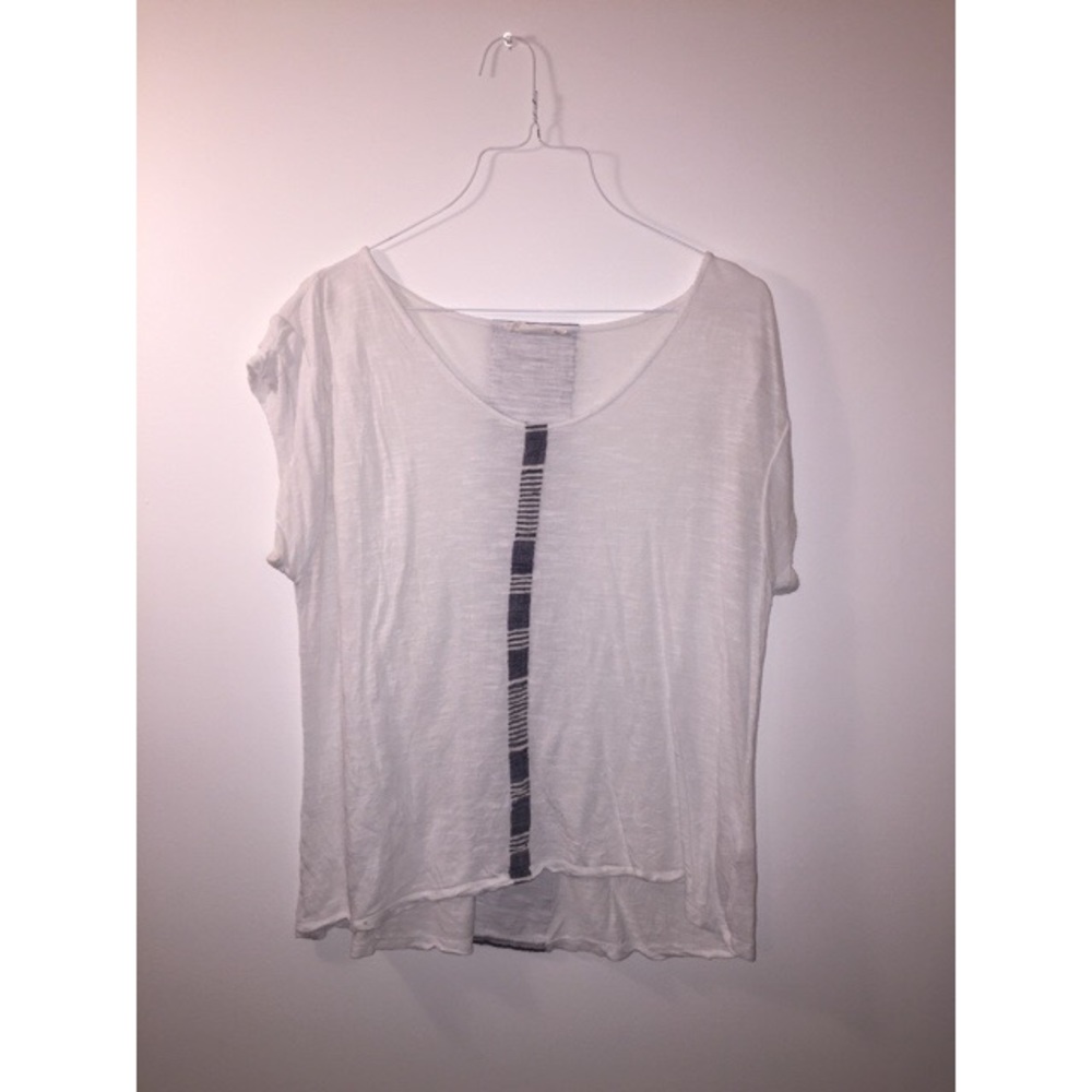 white tee shirt with stripe detail