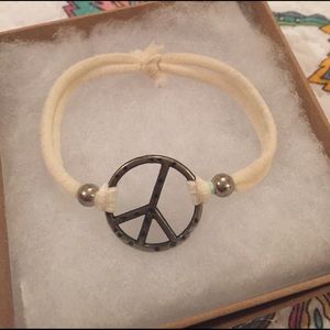 Jewelry - Peace sign bracelet! Jewelry - Peace sign bracelet!