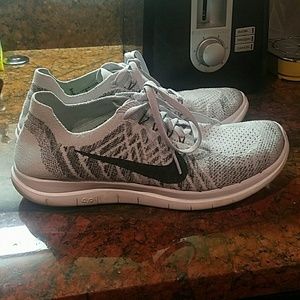 Nike free sneakers