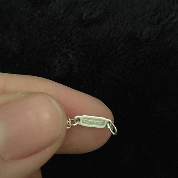 Tiffany's infinity bracelet - Picture 3 of 4