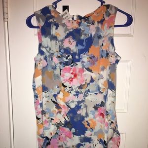 NWT Cute Floral Tank