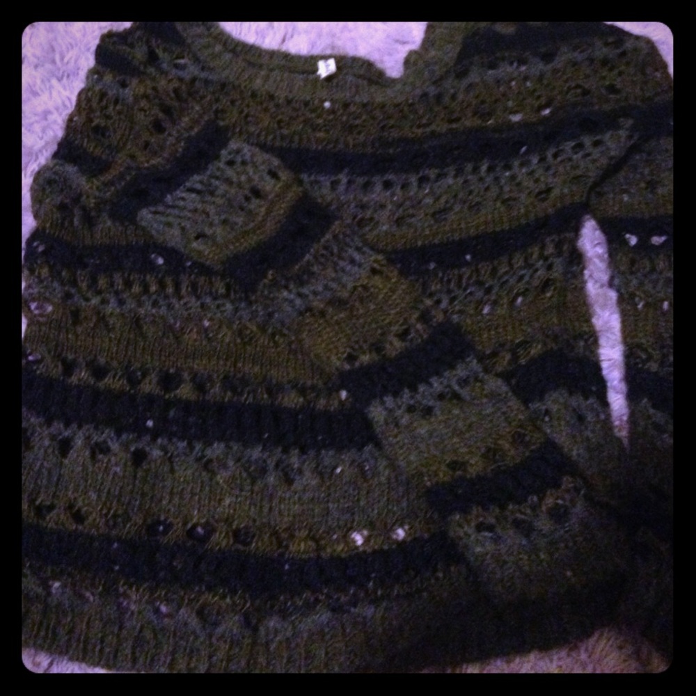Aeropostale knit sweater