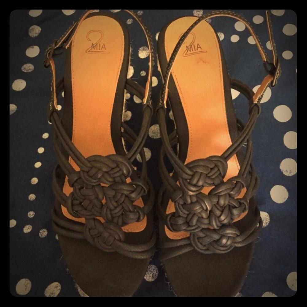 Mia black wedge Sandals