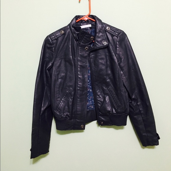 Beautiful leather jacket with floral inside - Picture 1 of 2
