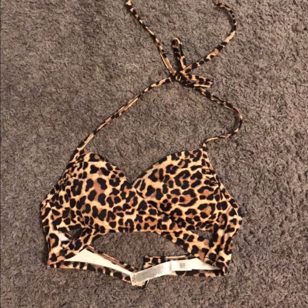 VS Leopard Print Top