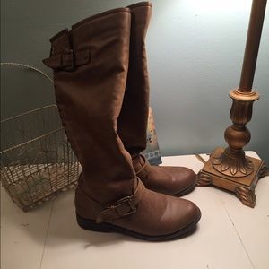 Women's riding boots