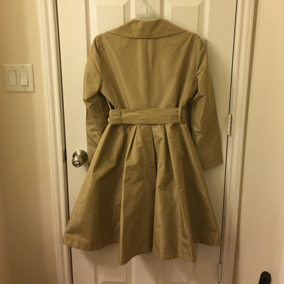 Coat - Picture 2 of 4