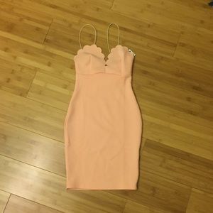 Brand new peach scalloped top bodycon
