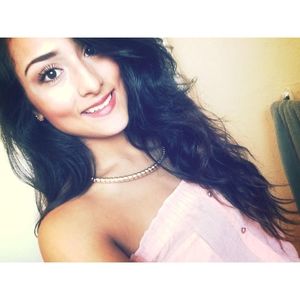 Meet your Posher, Desiree