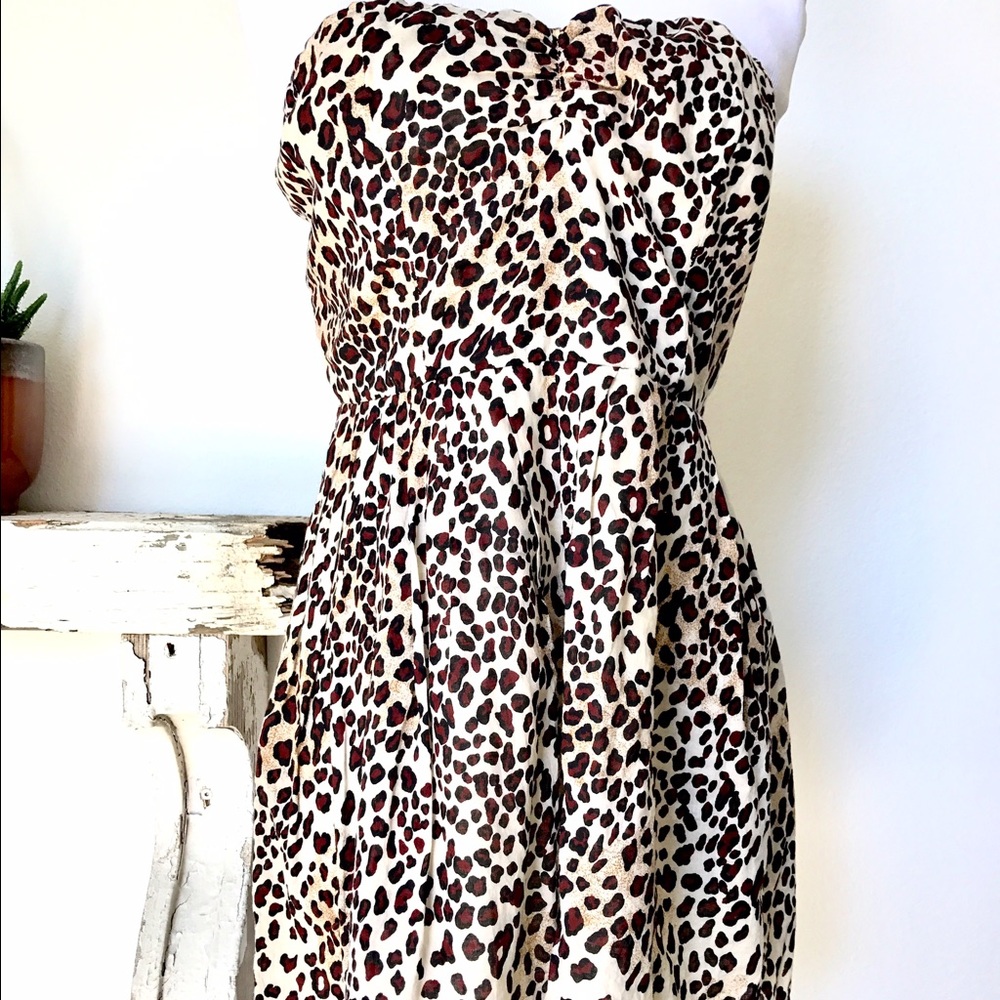 Women's animal print romper size medium