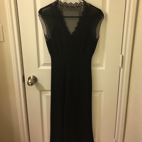Dress - Picture 4 of 5