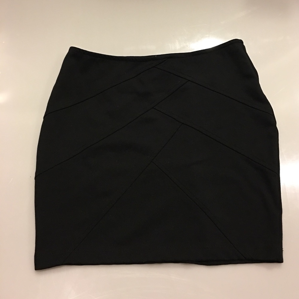 Forever 21 Black skirt