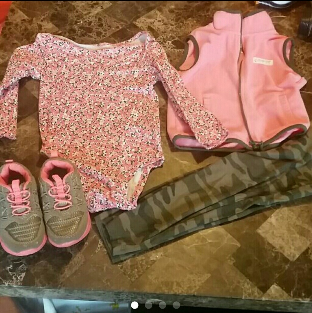 Carter's girls 24 month camo set and shoes sz 6