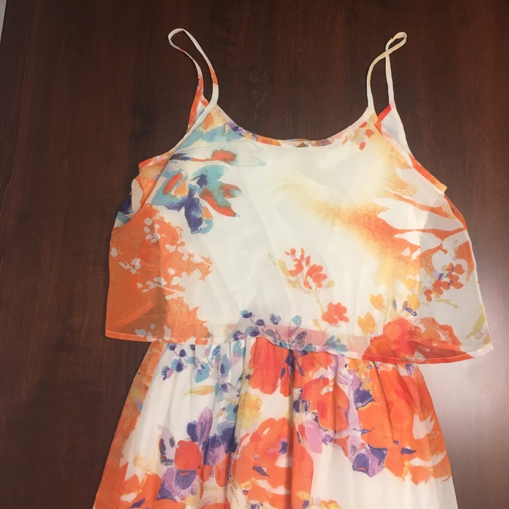 New without tags floral maxi dress, size M