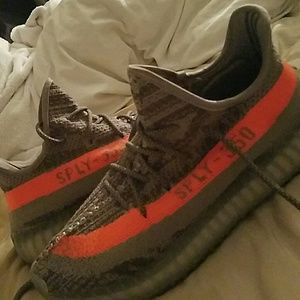 Yeezy boost 350 v2 beluga