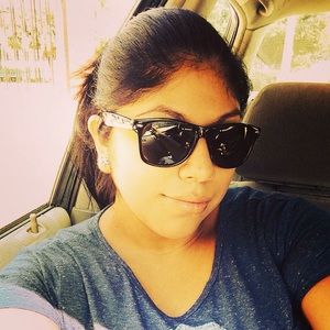 Meet your Posher, Karla