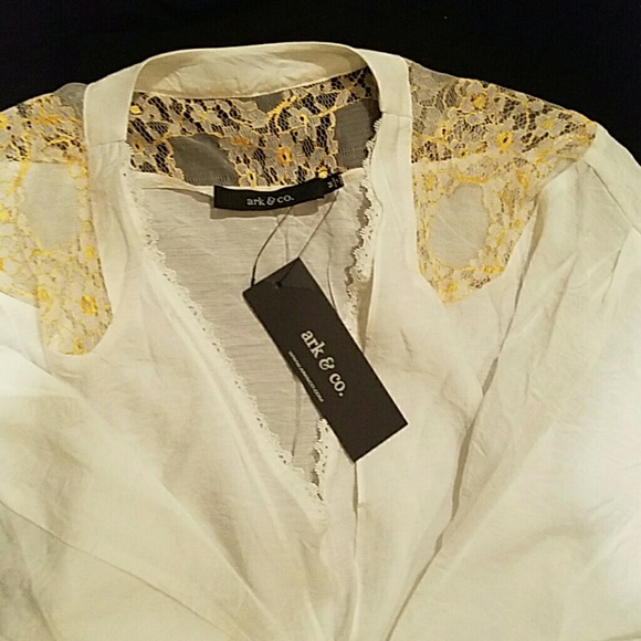 Beautiful Tunic by Ark Sz...M - Picture 2 of 5