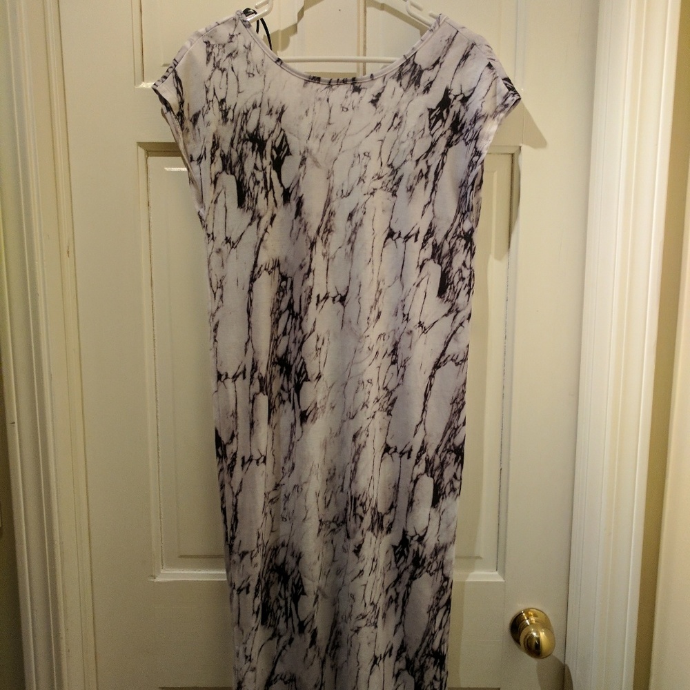 Forever 21 Marble Midi Dress