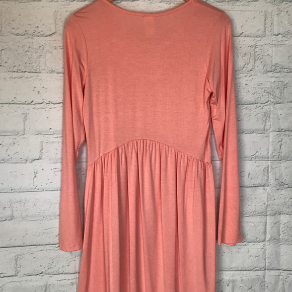 Pink dress - Picture 3 of 3