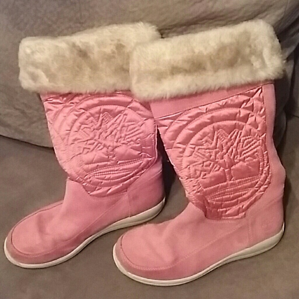 ??PINK TIMBERLAND BOOTS ??