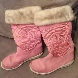 ??PINK TIMBERLAND BOOTS ??