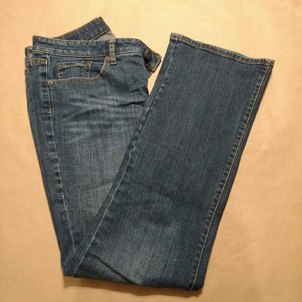 Straight leg/Boot cut stretch jeans