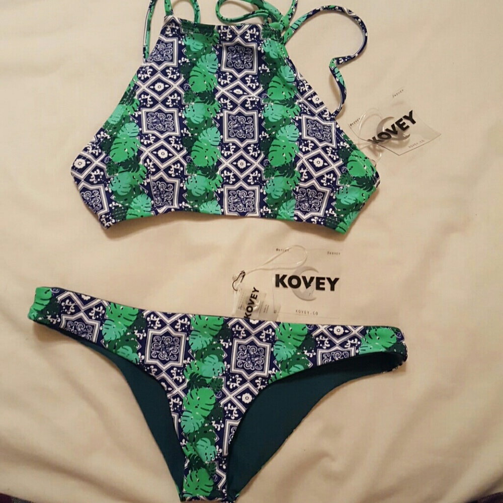 Kovey bikini set with reversible bottoms