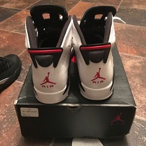 Carmines retro Jordan's 6s