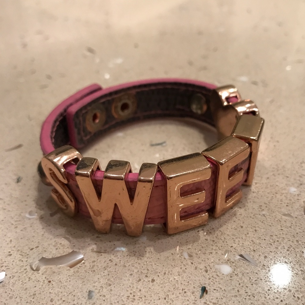 "sweet" logo pink wrap bangle bracelet snake