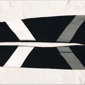 Statement block stripe workout leggings