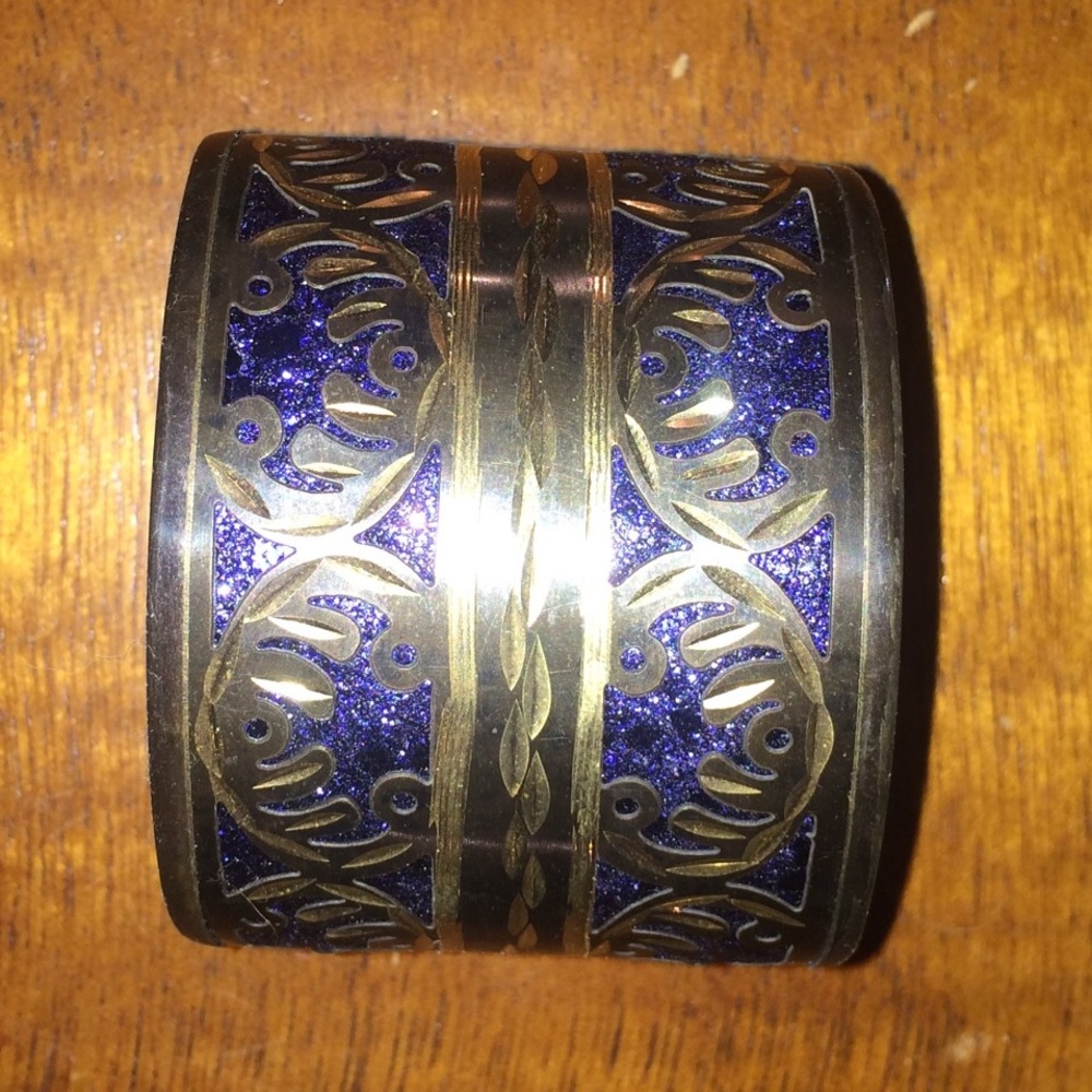 Jewelmint cuff bracelet