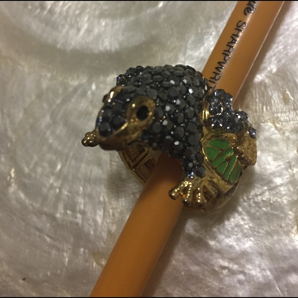 Unique Rhinestone Frog Ring