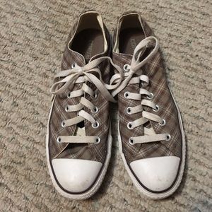 Converse plaid sneakers 👟