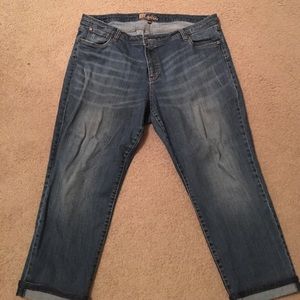 Kut Catherine Boyfriend Crop Jeans